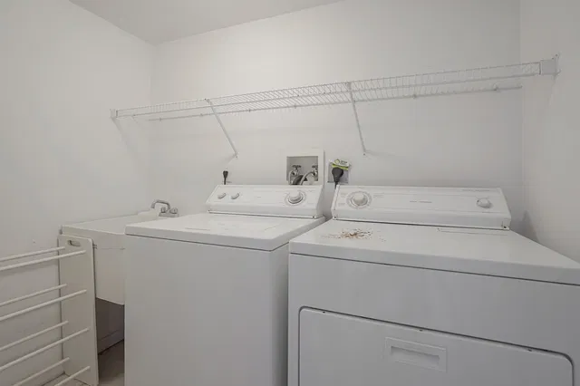 Unit 308 photo 28