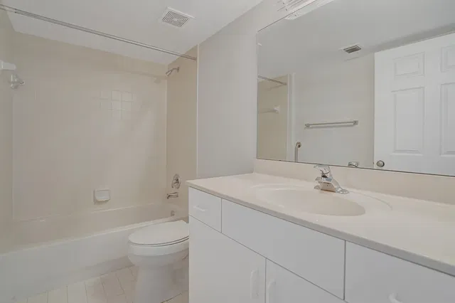 Unit 308 photo 30