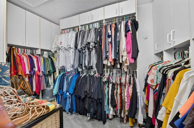 Residence photo 35