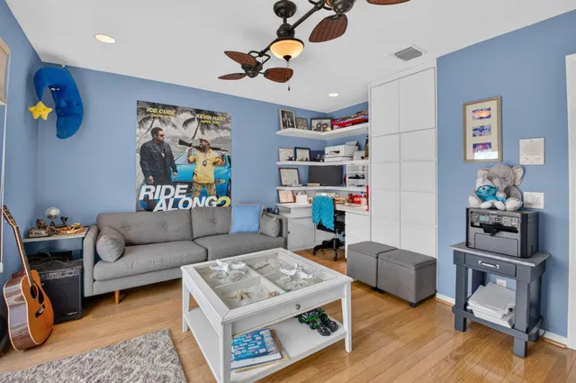Residence photo 42