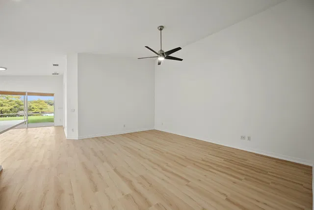 Residence photo 17