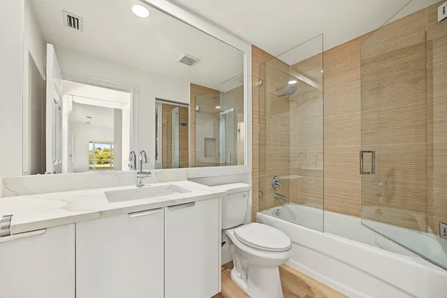 Residence photo 31