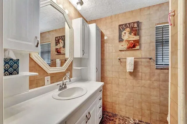 Residence photo 36