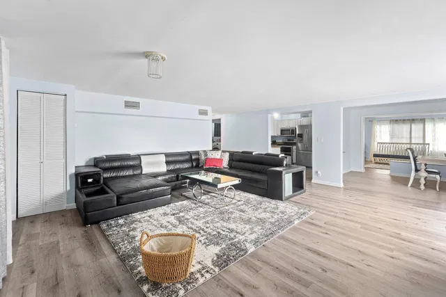Residence photo 9
