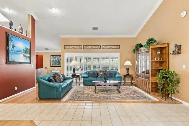 Residence photo 4