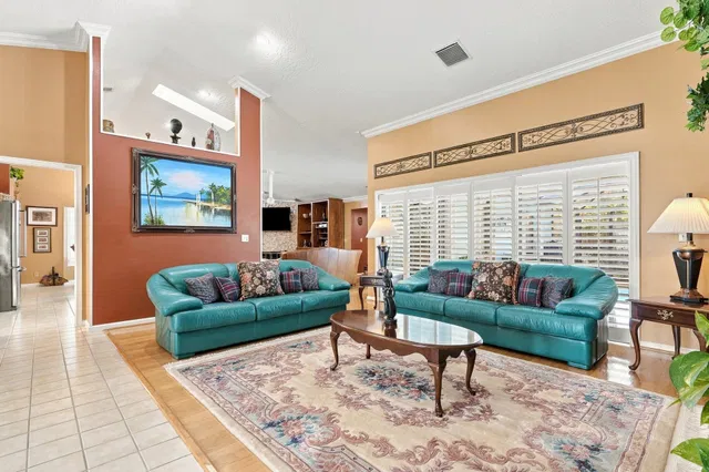 Residence photo 6