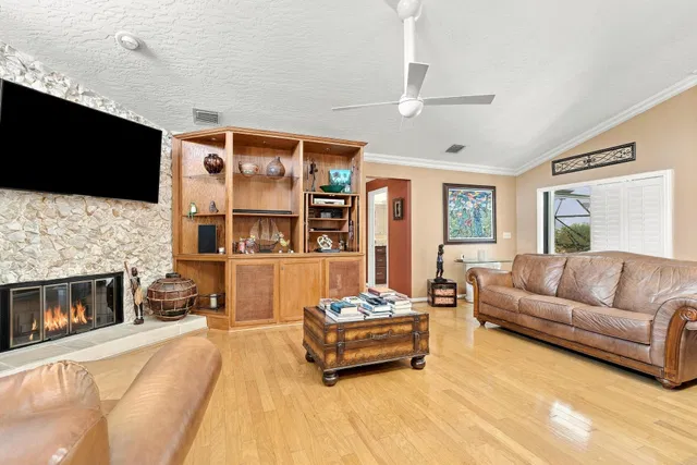 Residence photo 10