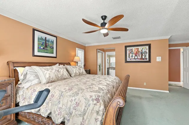 Residence photo 18