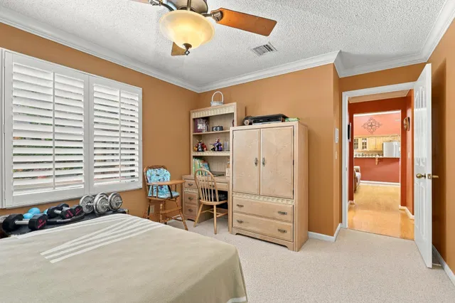 Residence photo 23