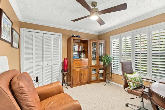 Residence photo 27