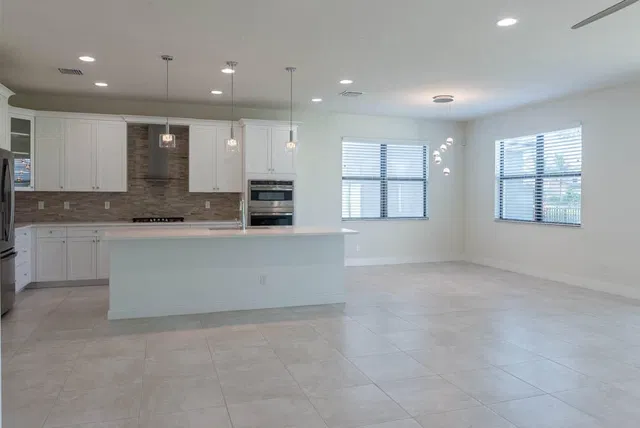 Residence photo 6