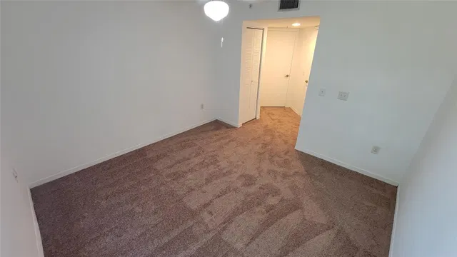 Unit 903 photo 17