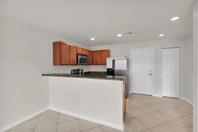 Residence photo 11