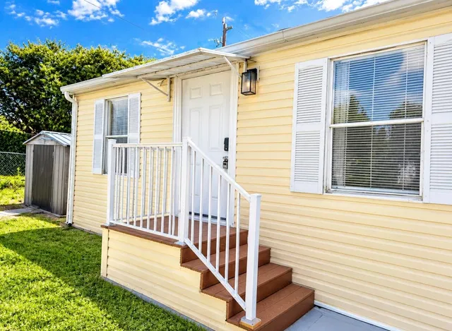Residence photo 4