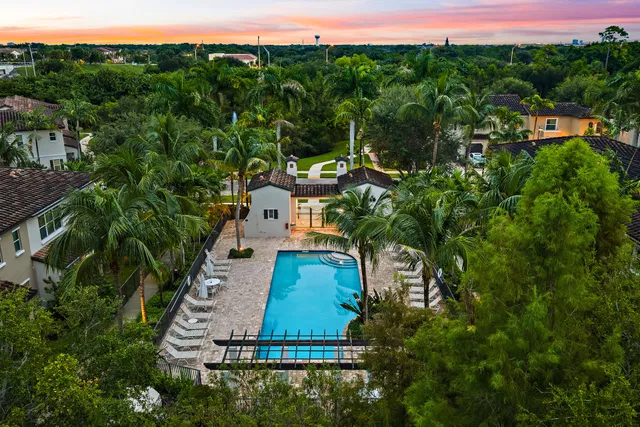 Old Palm Golf Club Residence photo 4