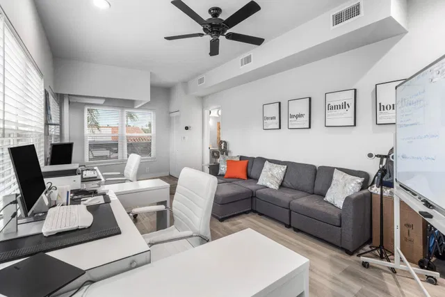 Residence photo 27