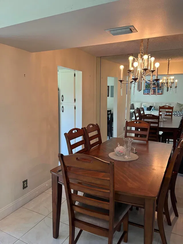  Unit 402 photo 4