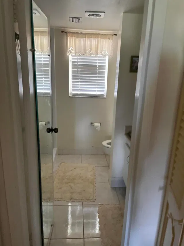  Unit 402 photo 10