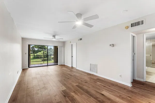 Eastpointe Country Club Unit 204 photo 8