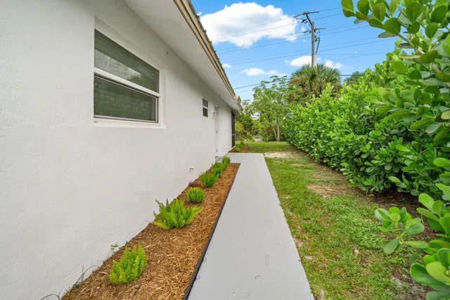 Residence photo 12