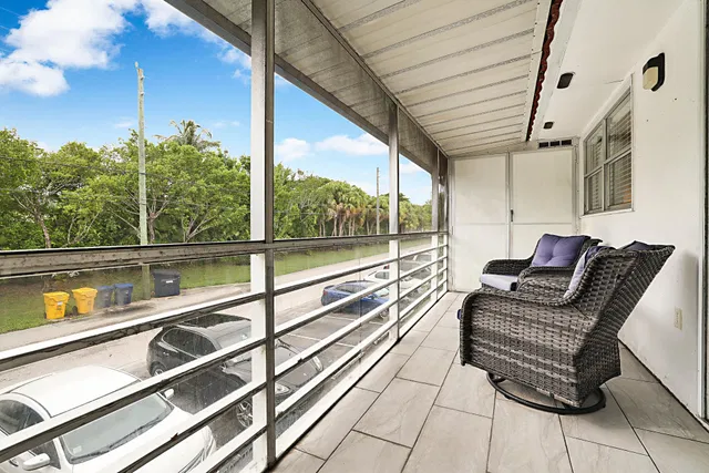  Residence photo 21