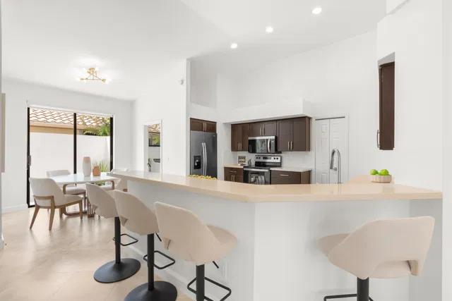 Residence photo 9