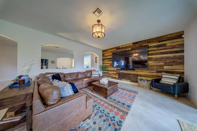 Residence photo 15
