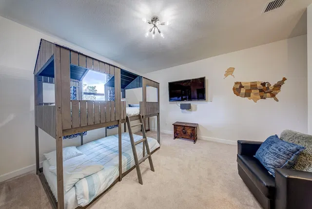 Residence photo 30