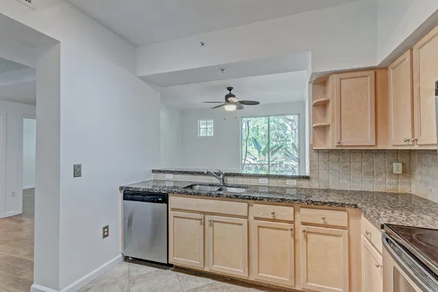  Unit 103 photo 16