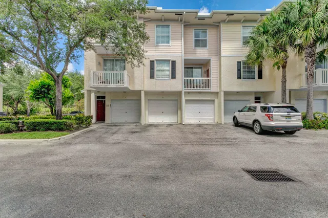  Unit 103 photo 27