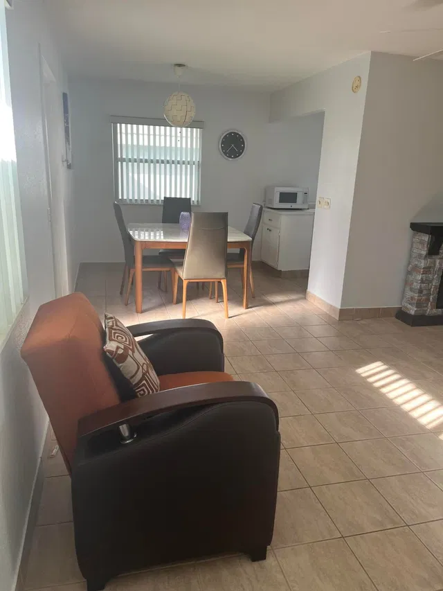 Residence photo 2