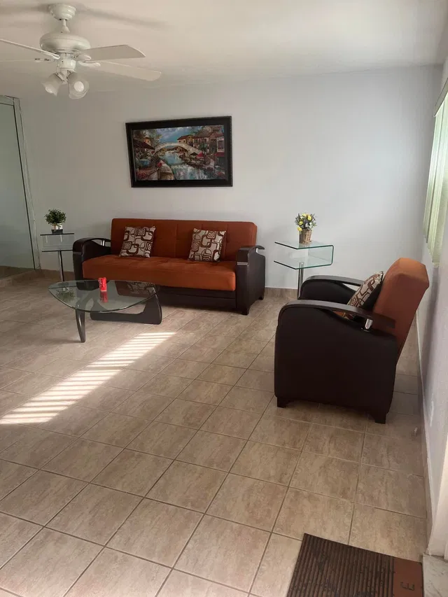 Residence photo 3
