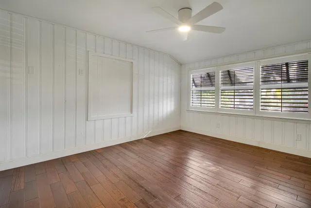  Residence photo 24