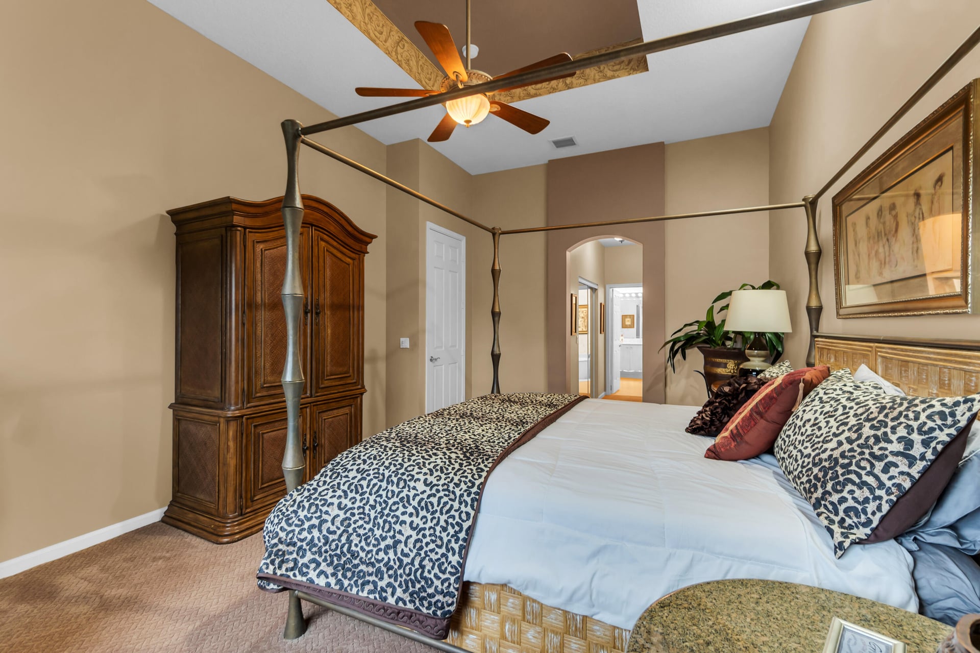 Residence photo 17