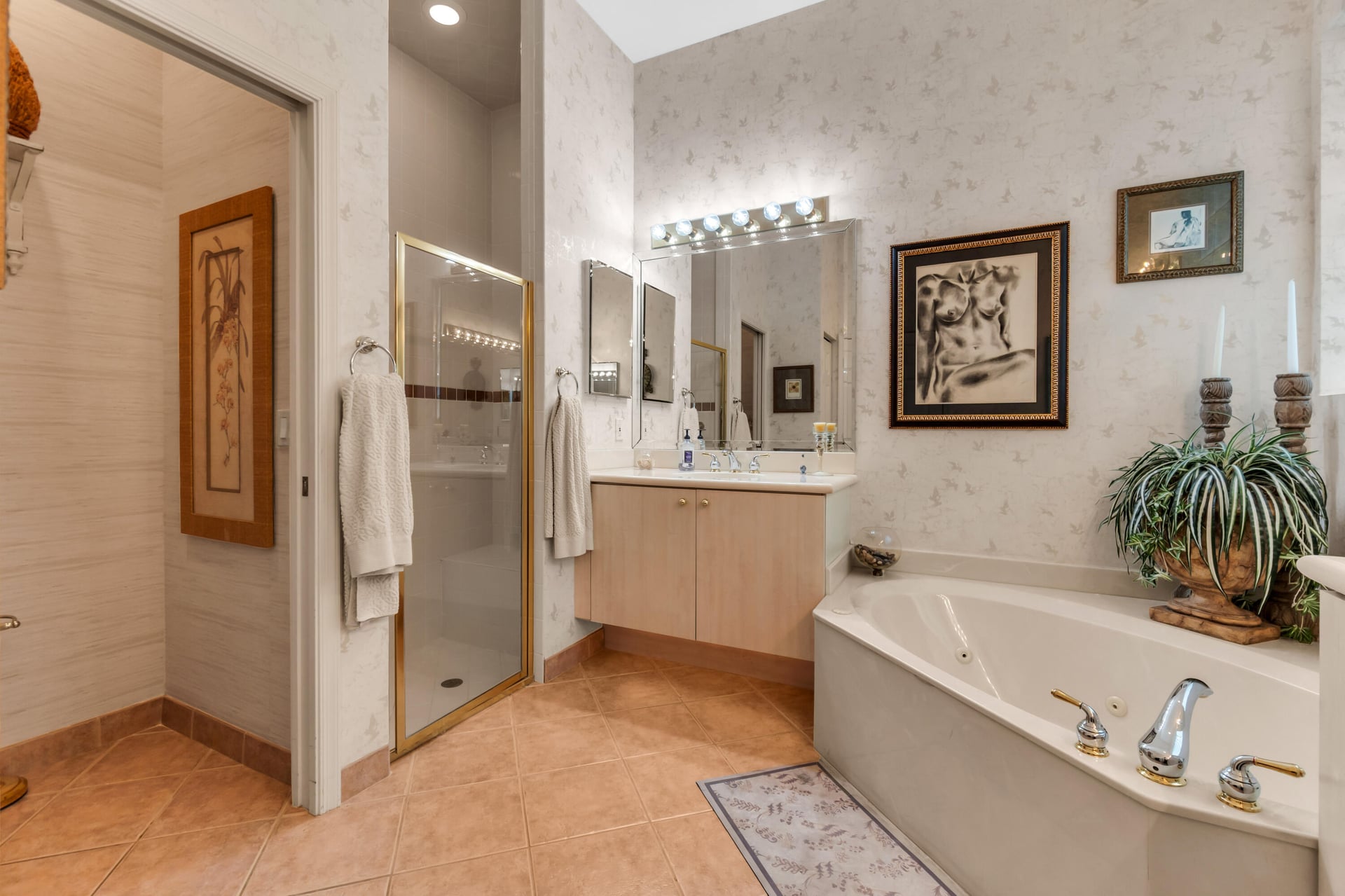 Residence photo 18