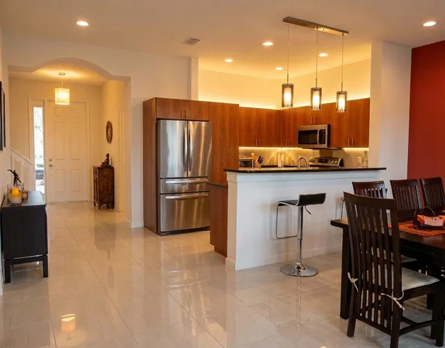 Residence photo 3