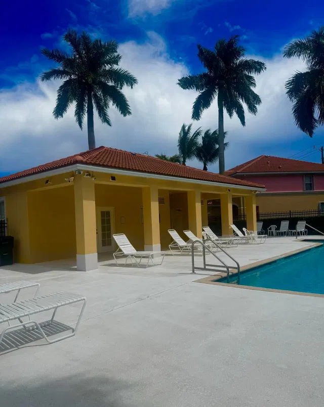 Residence photo 18