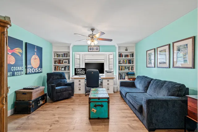 Residence photo 18