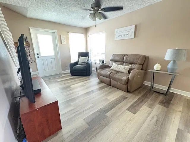 Residence photo 3