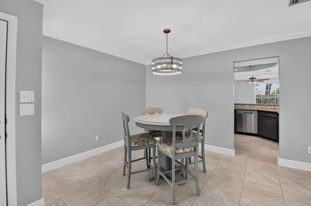 Residence photo 11