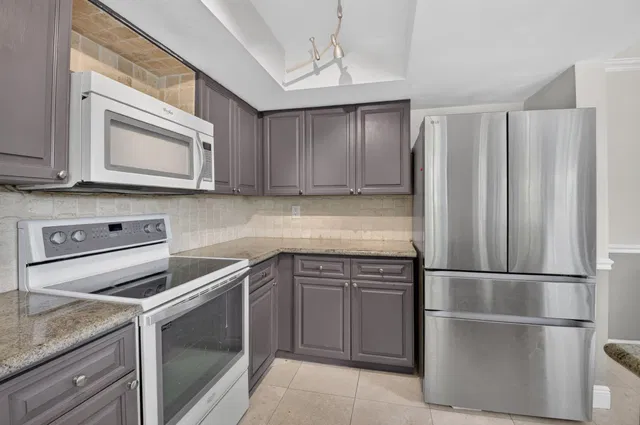 Residence photo 20