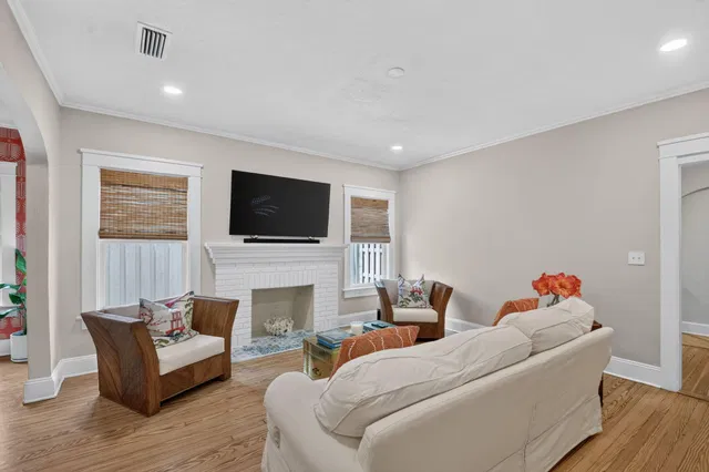 Old Northwood Residence photo 7