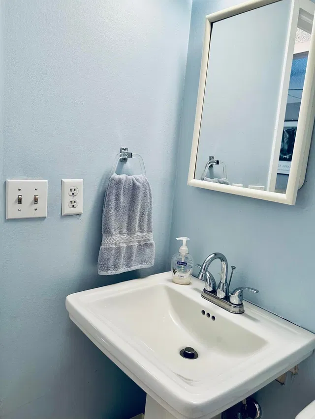 Unit 130-6 photo 12