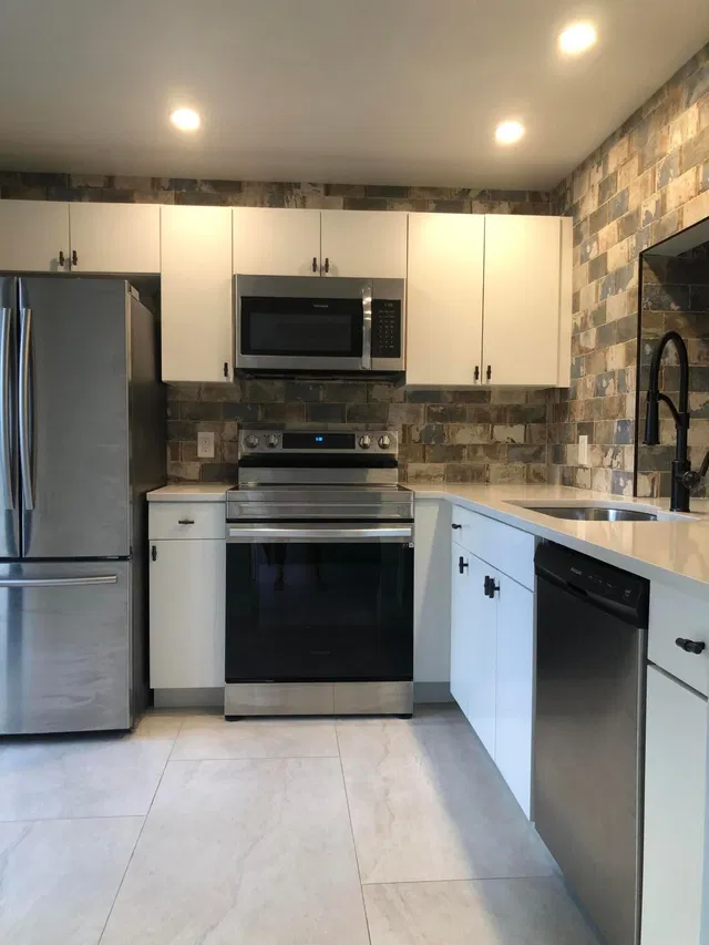 Unit 111 photo 13
