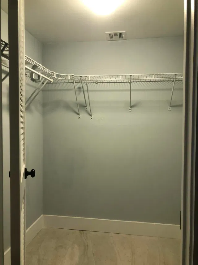 Unit 111 photo 19