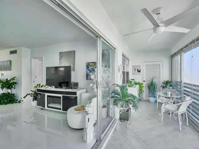 Unit 330 photo 38