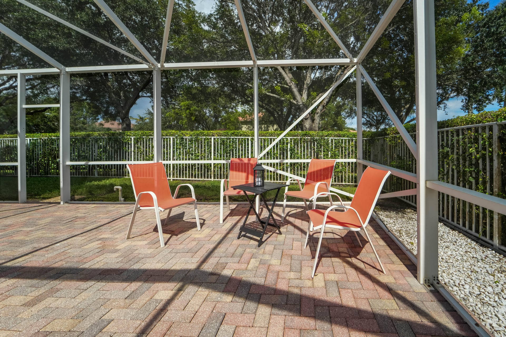 Residence photo 3