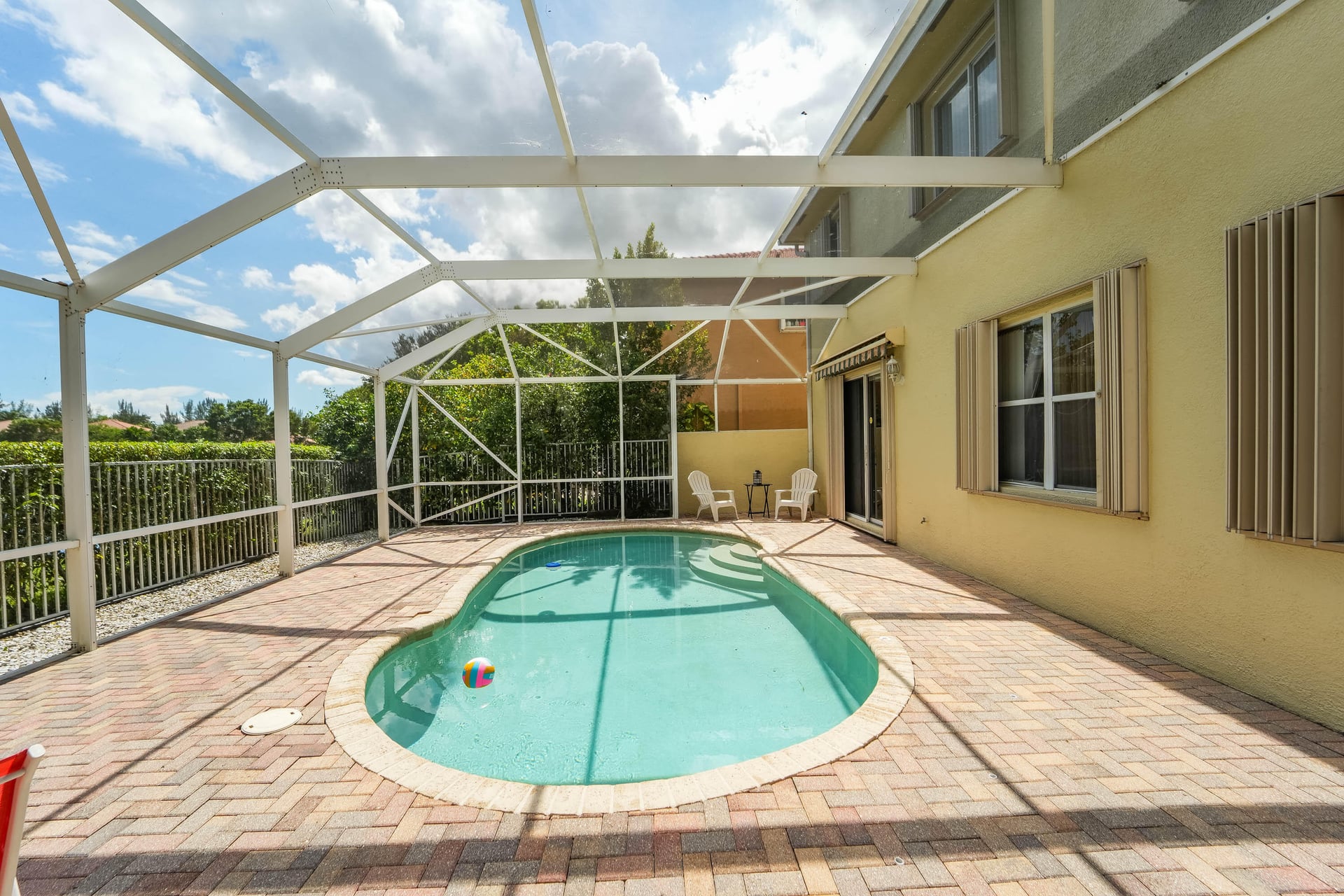 Residence photo 4