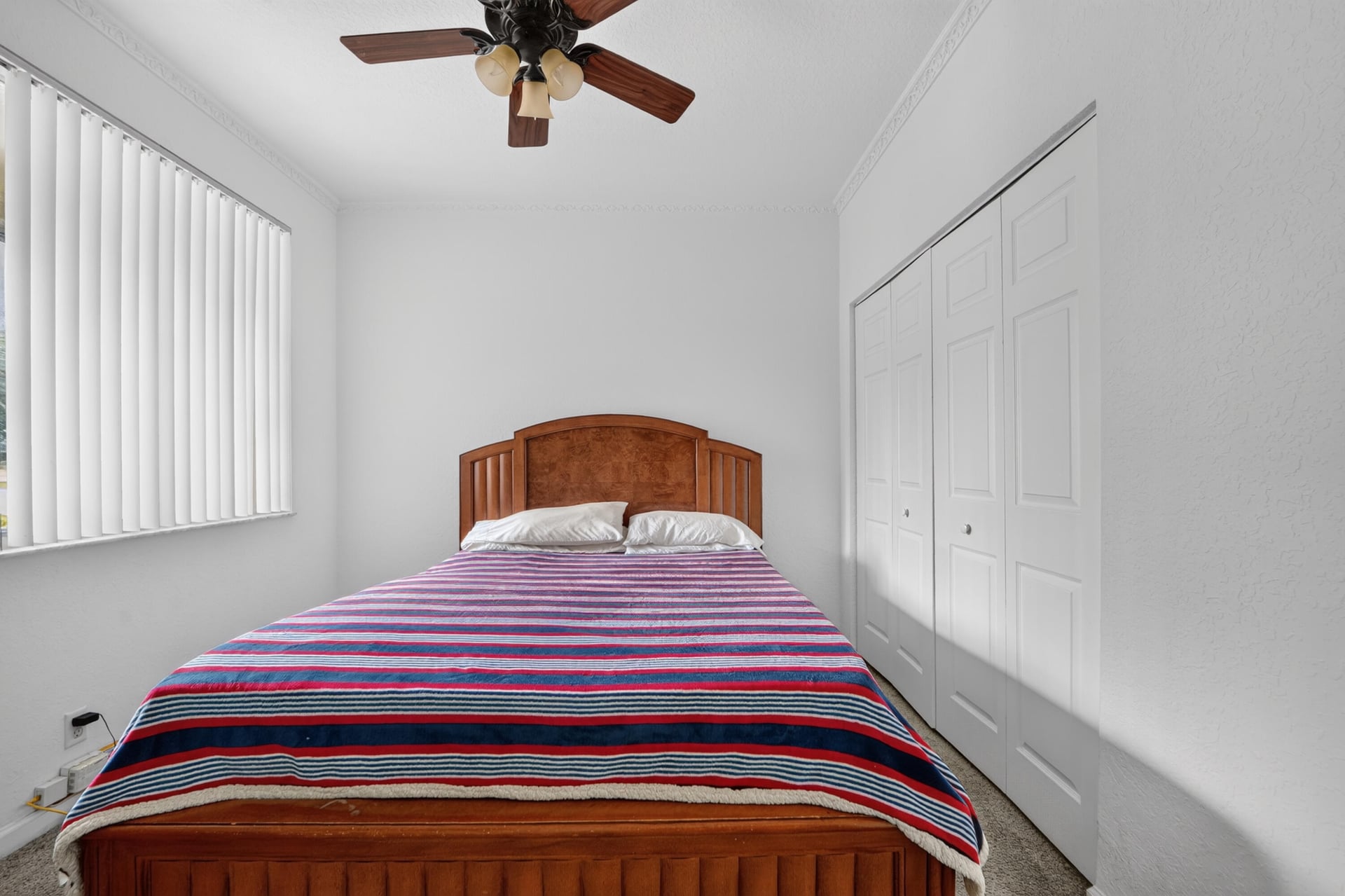 Residence photo 16