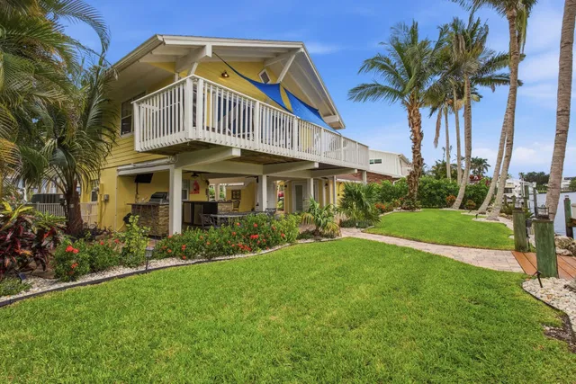 Residence photo 3